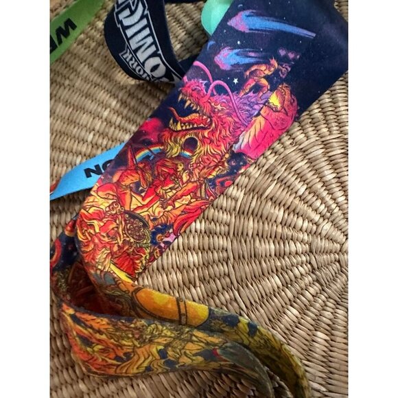 New York Comic Con 2019 Badges & Lanyards (2) - Picture 6 of 11